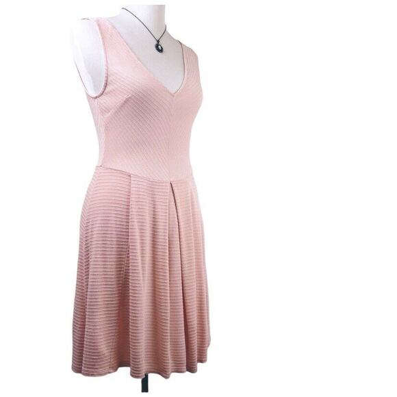 Silence and Noise Blush Pink Cutout Back Knit Dress Women's Size S - Picture 4 of 9